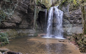 2025-10-29 cascade de la roche